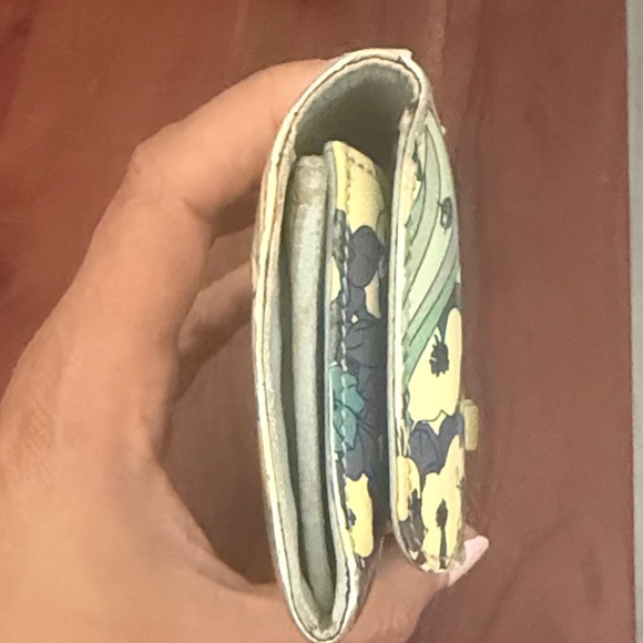 Emilio Pucci Blue and Green Floral Clutch - Picture 5 of 15